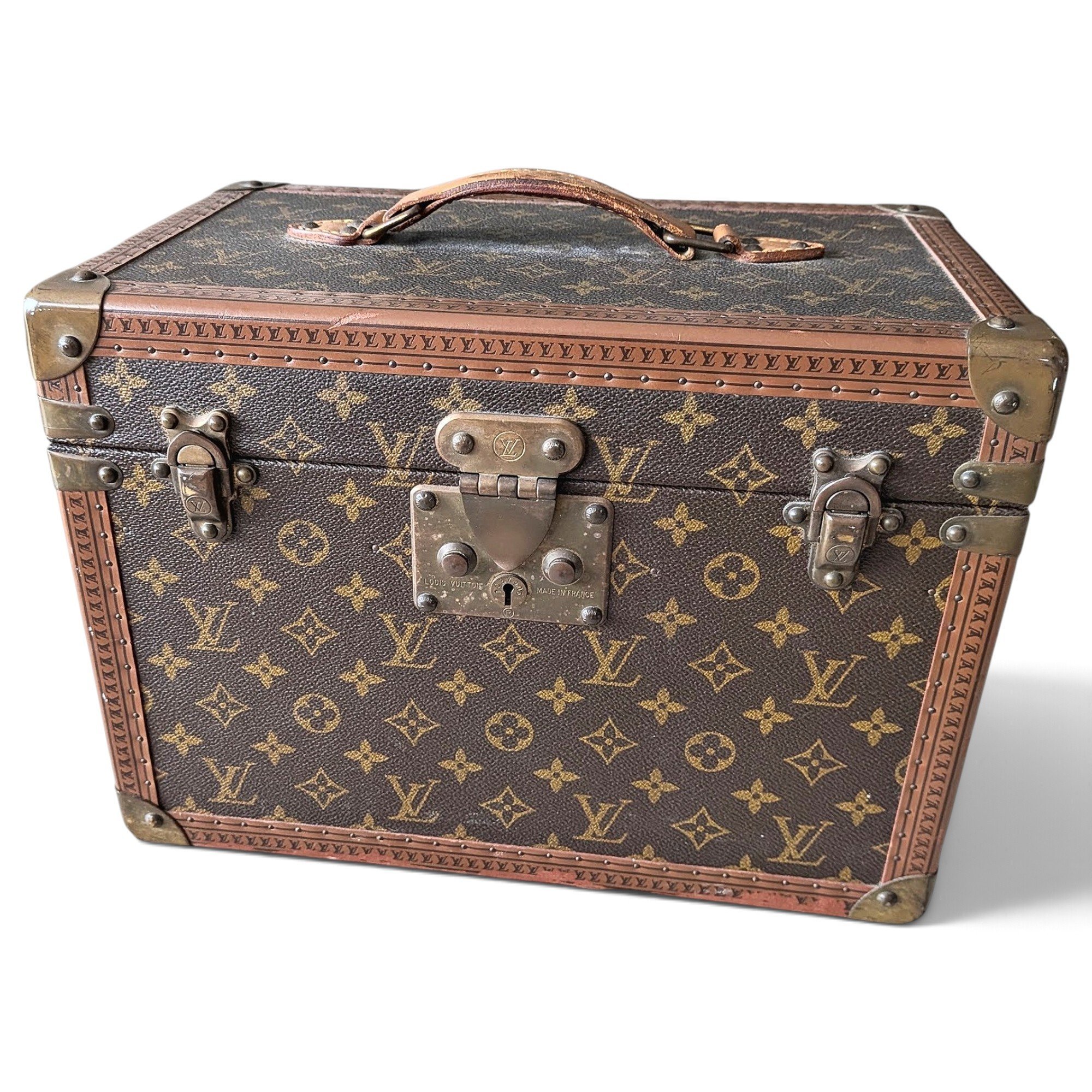 Leather vanity case
