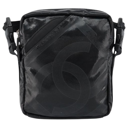 Patent leather handbag