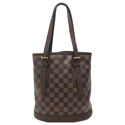 Bucket leather handbag