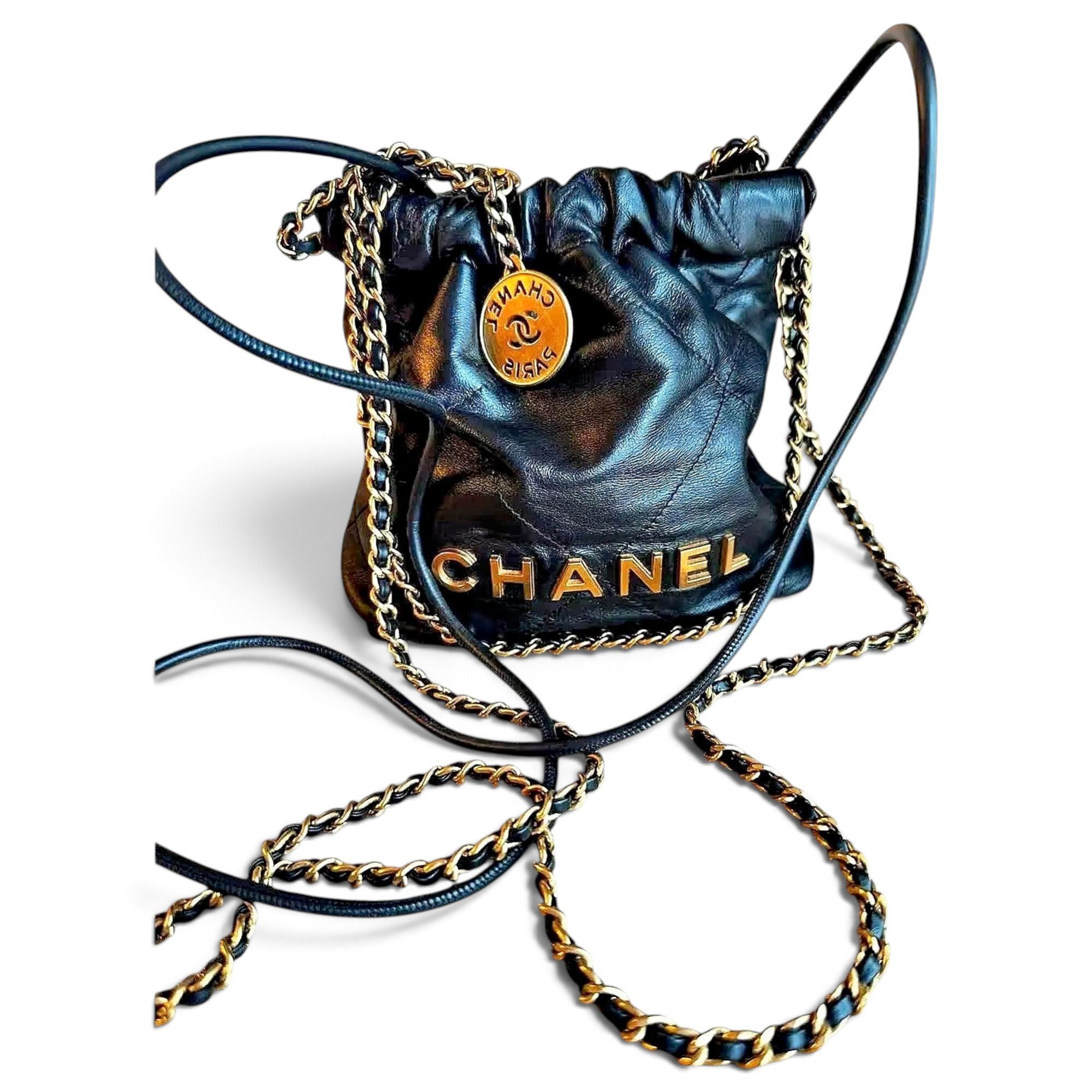 Chanel 22 leather handbag