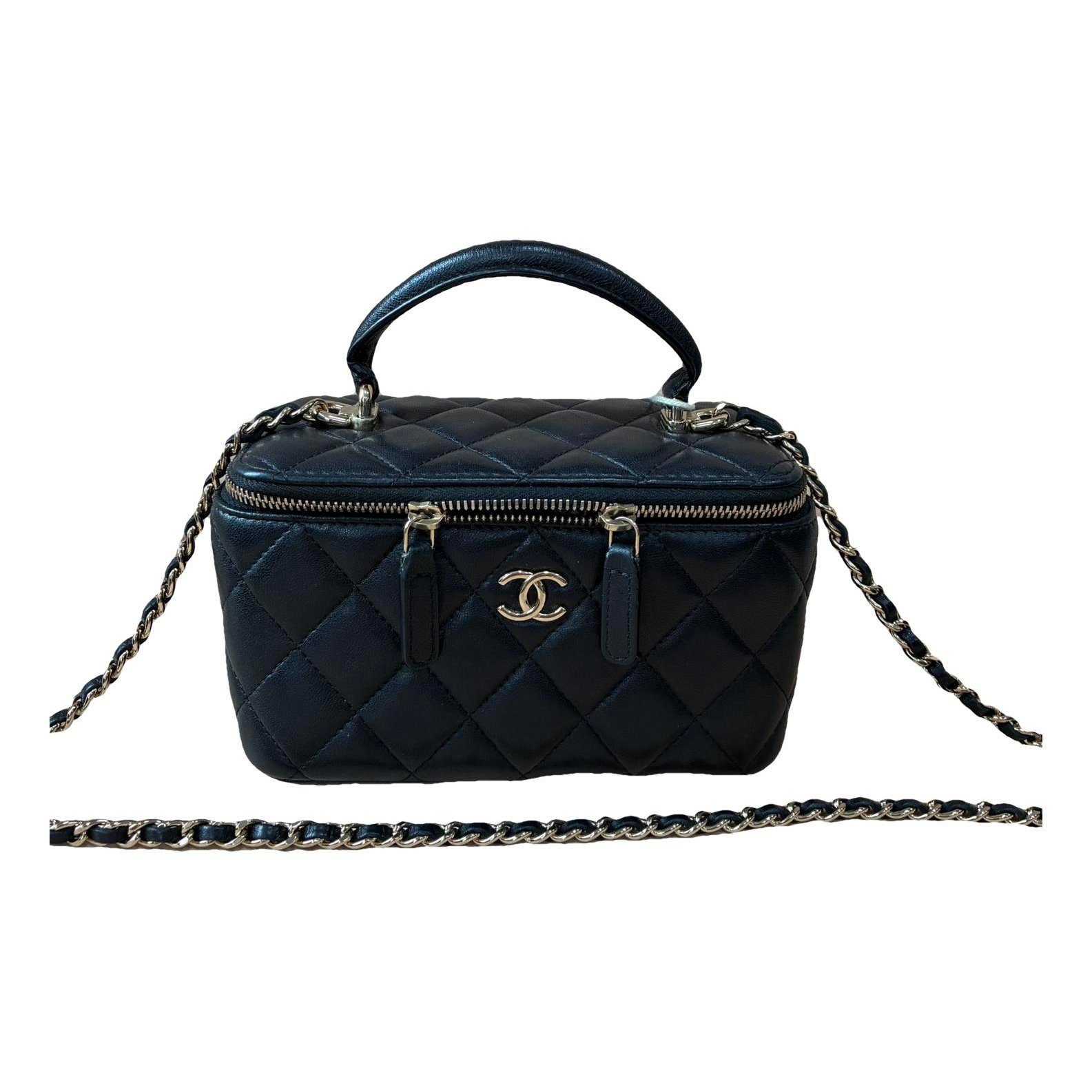 Trendy CC Vanity leather handbag