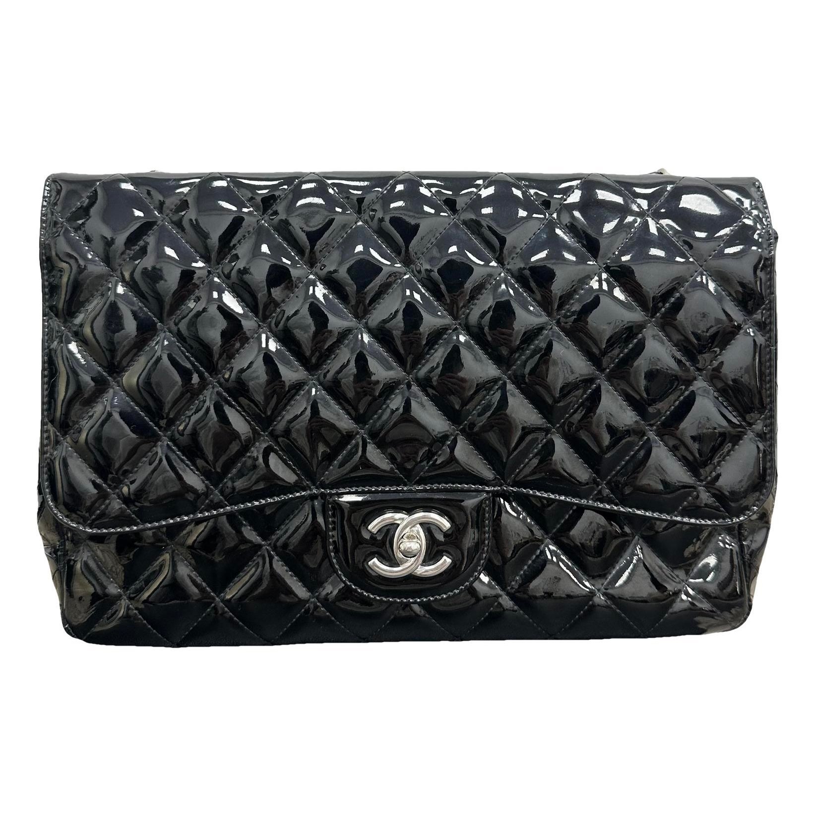 Timeless/Classique patent leather handbag