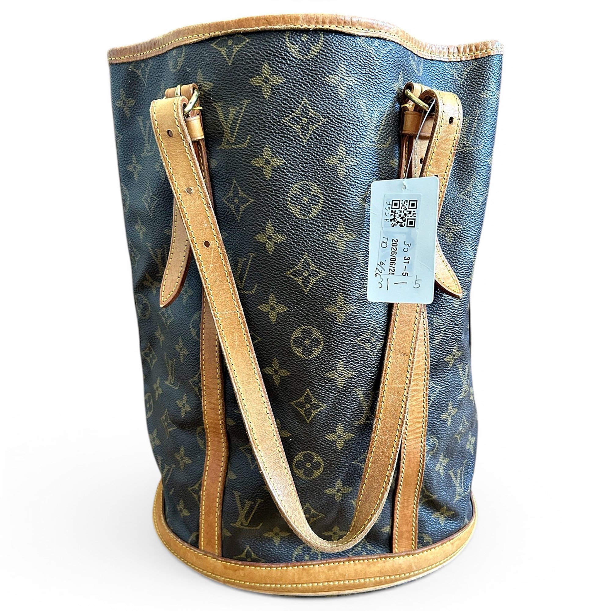 Bucket leather handbag