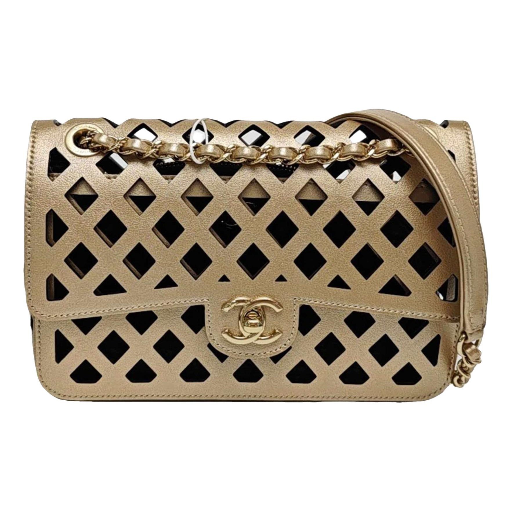 Timeless/Classique leather crossbody bag