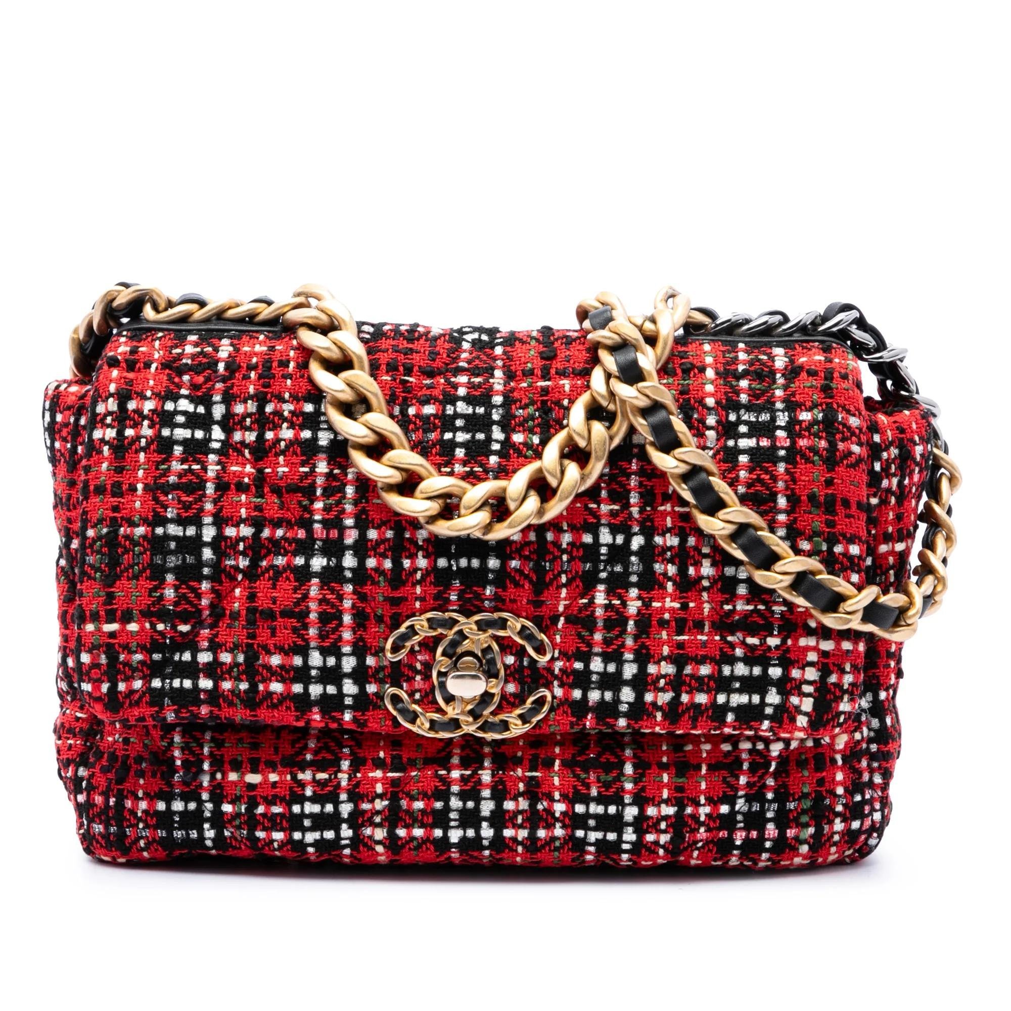 Chanel 19 tweed handbag