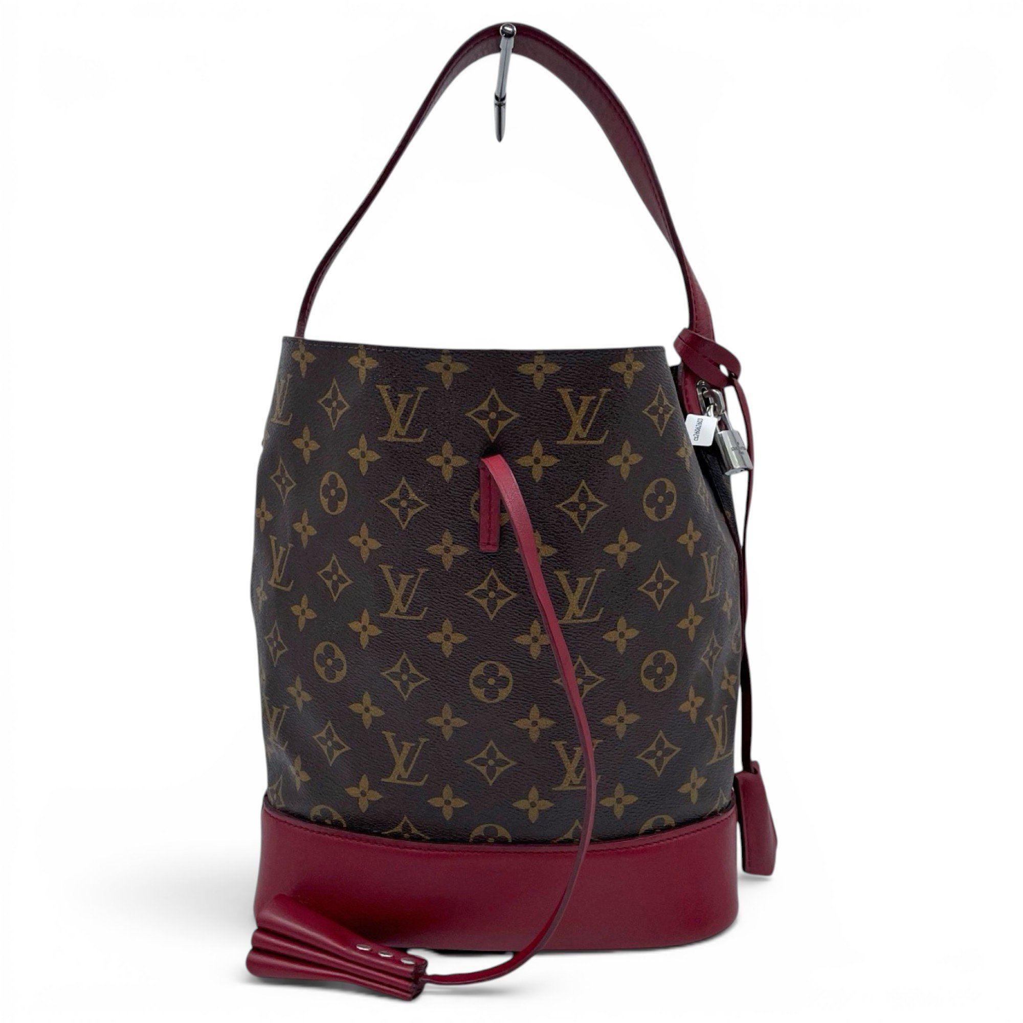 Noé leather handbag
