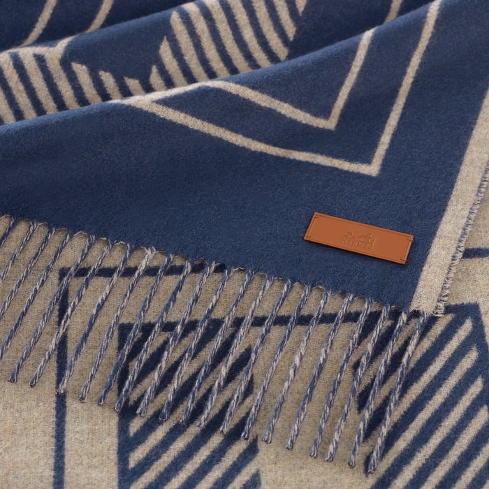 Casaque Lettres Au Carre Scarf