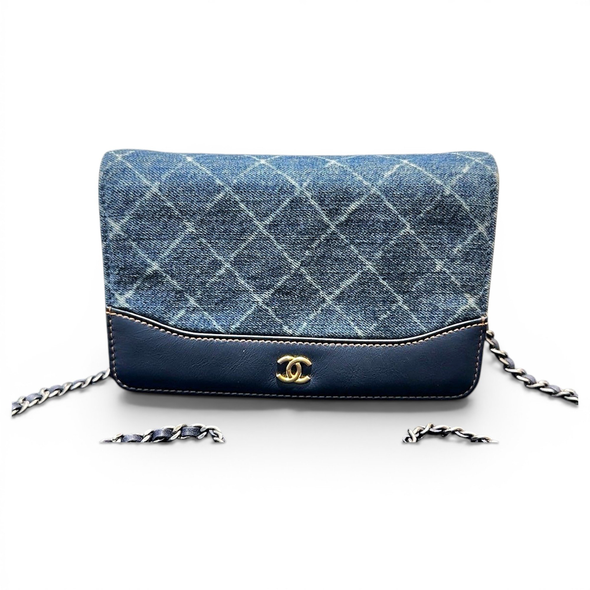 Wallet On Chain Gabrielle crossbody bag