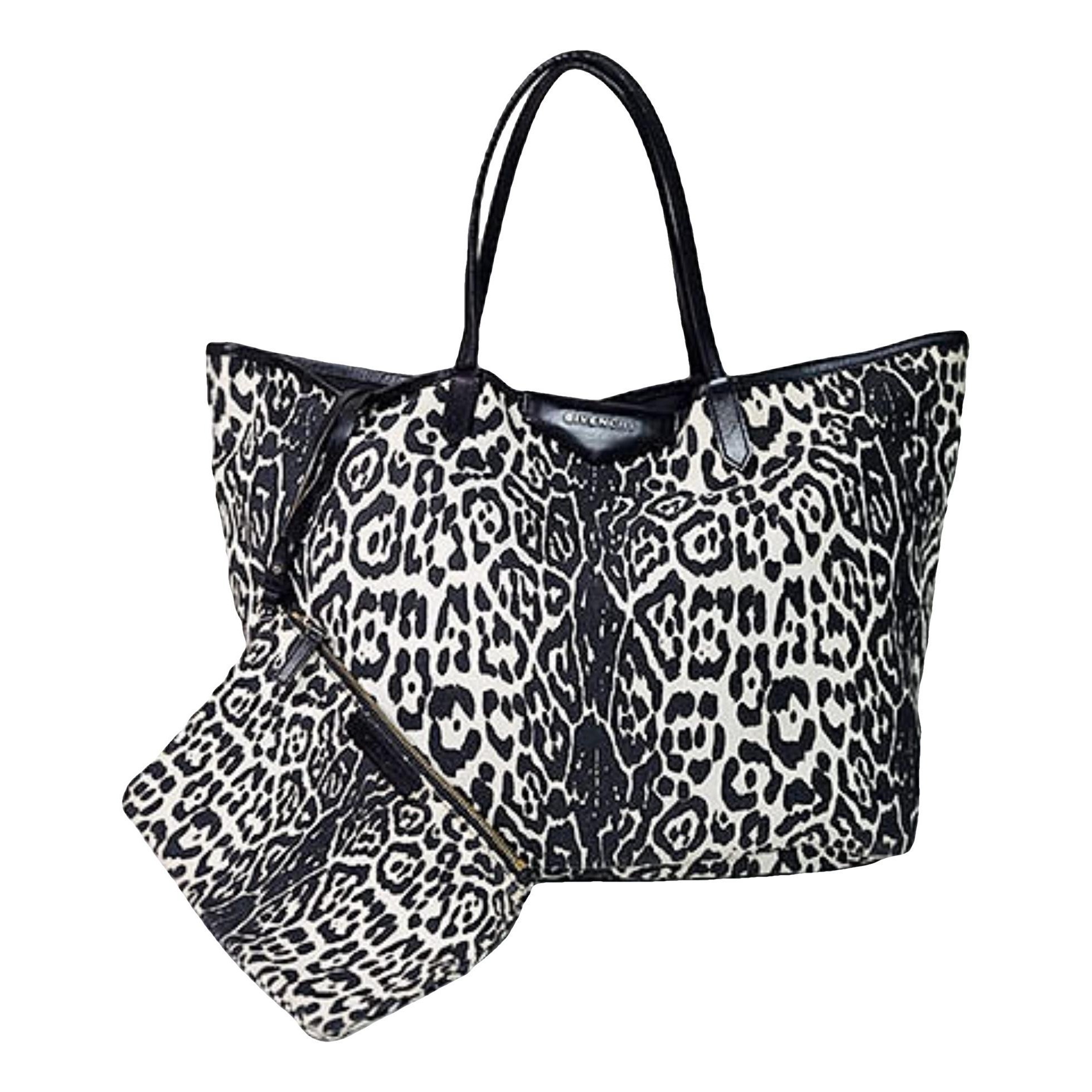 Antigona handbag