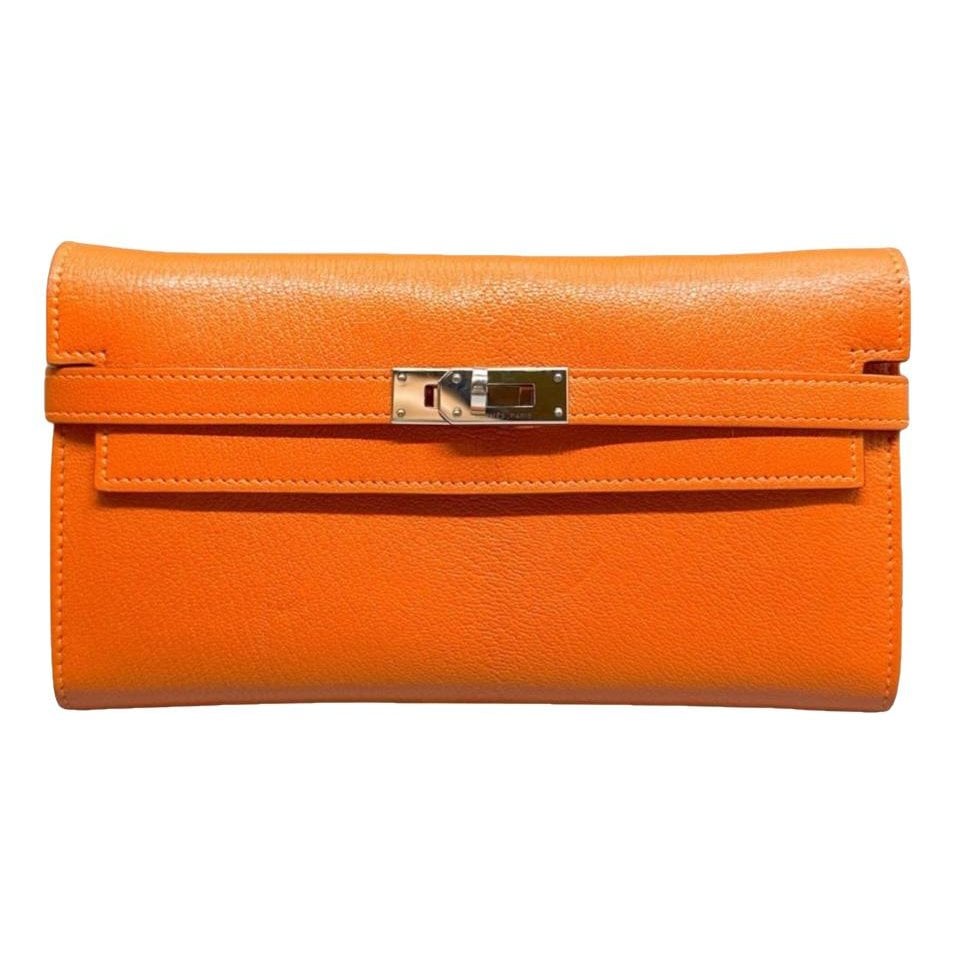 Kelly to go leather clutch bag