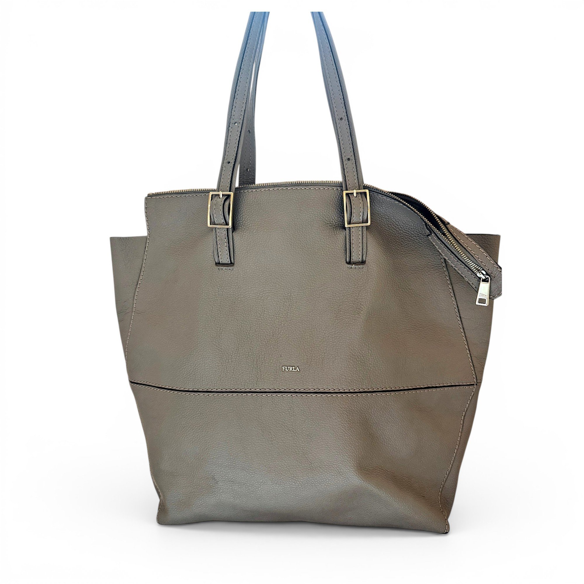 Leather tote