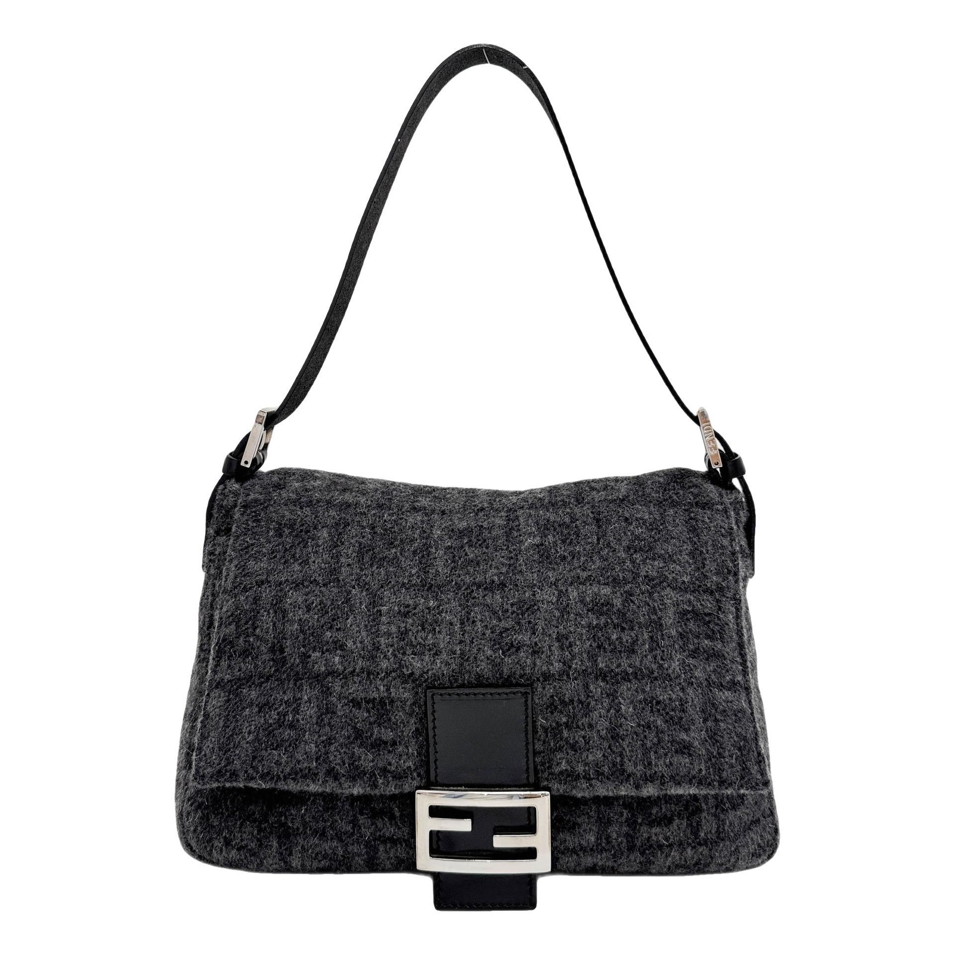 Mamma Baguette cashmere handbag