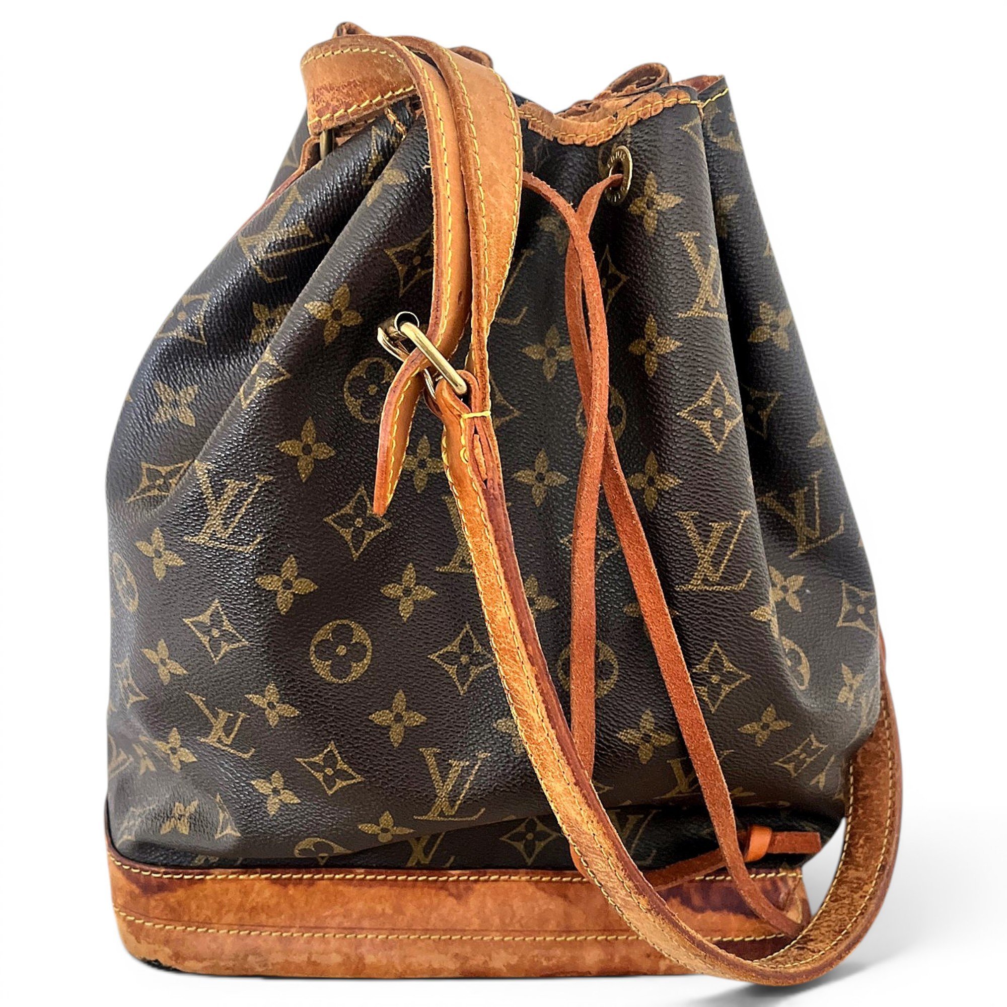Noé leather handbag