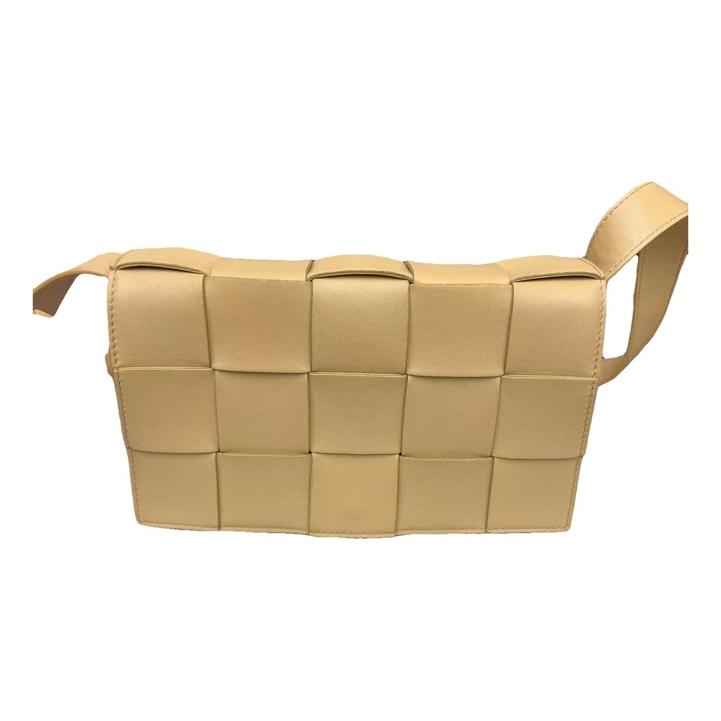 Cassette leather handbag