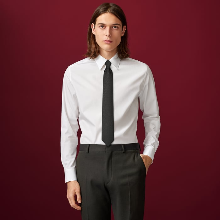 Noir Faconnee New H Tie