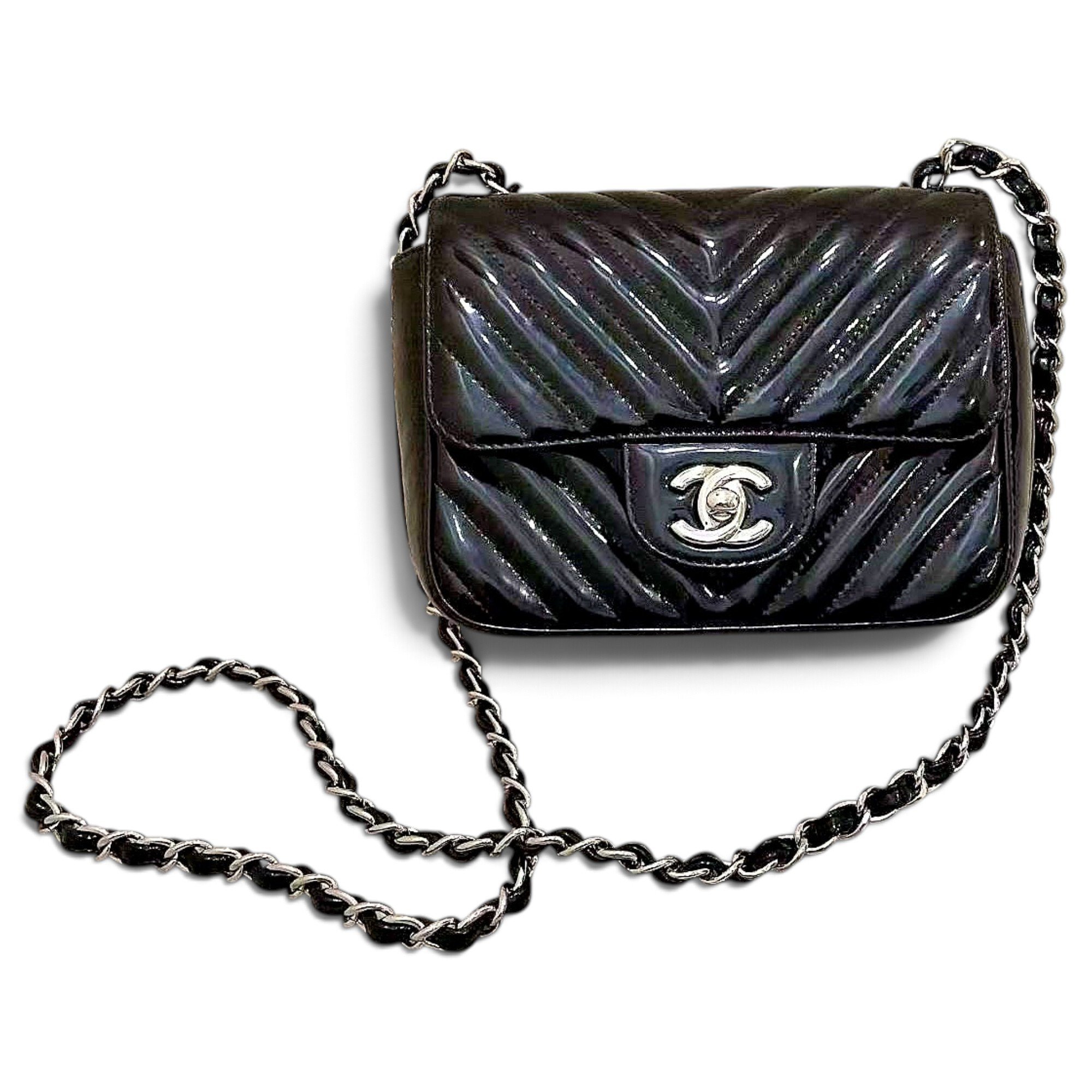 Timeless/Classique patent leather handbag