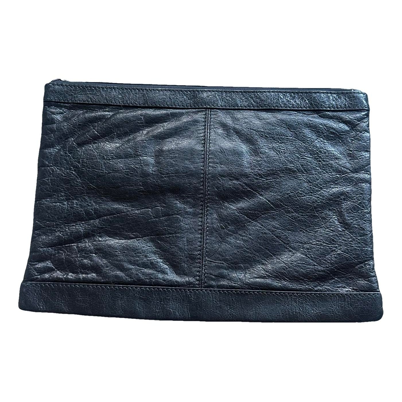 City Clip leather clutch bag