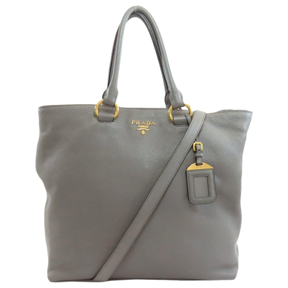 Monochrome leather tote