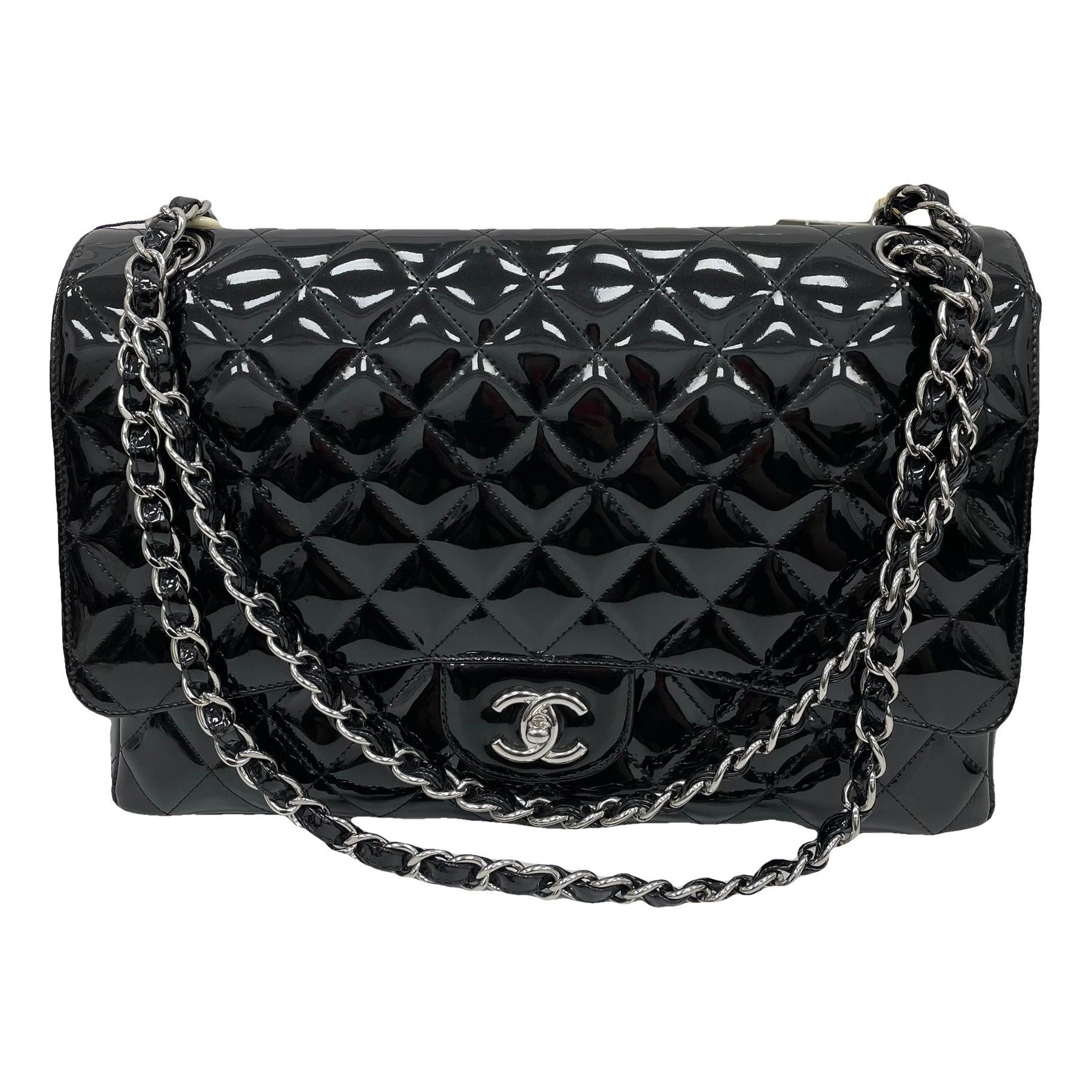 Timeless/Classique patent leather handbag