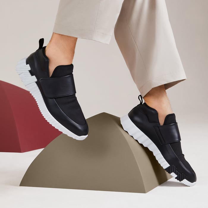 Noir H Sneaker
