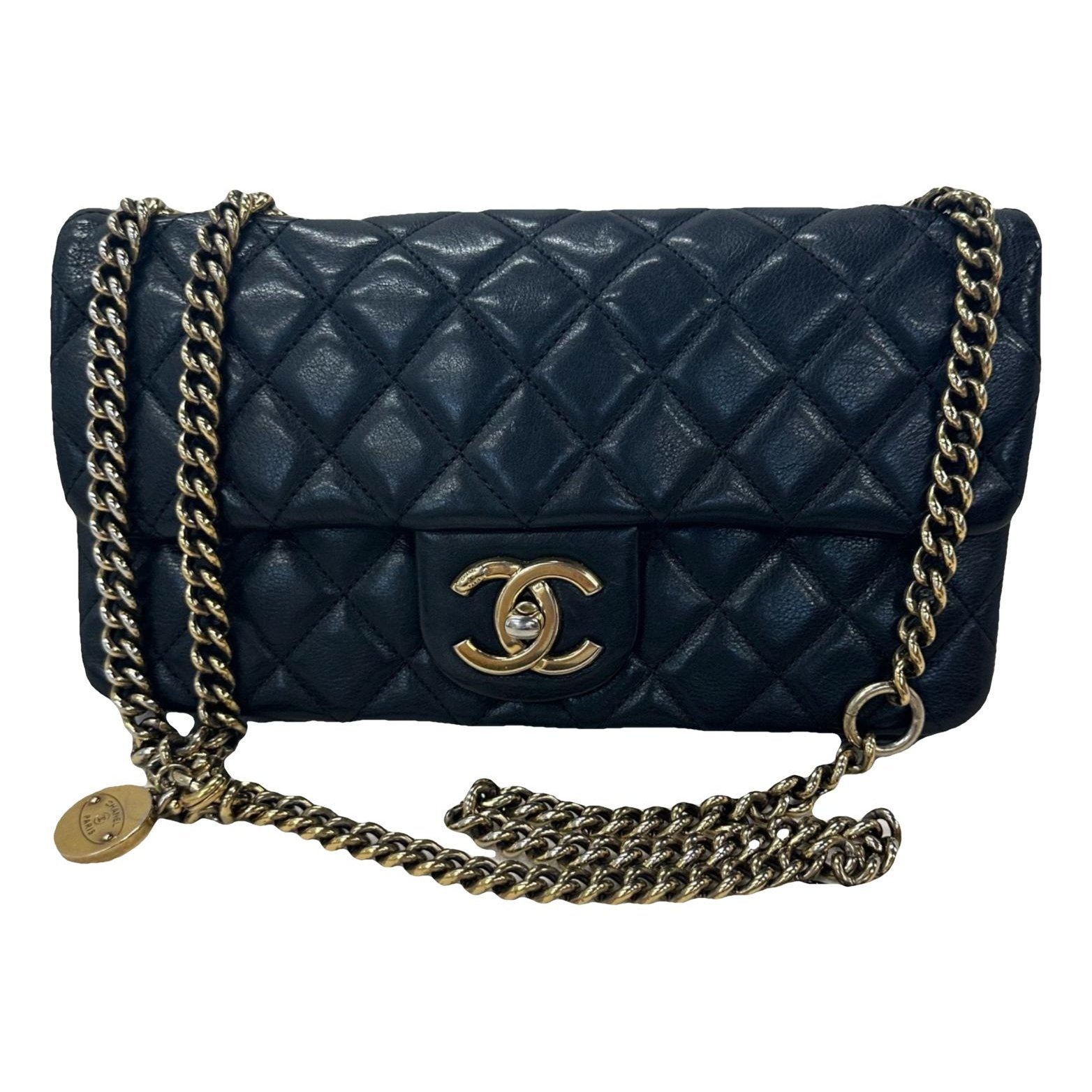 Timeless/Classique leather crossbody bag