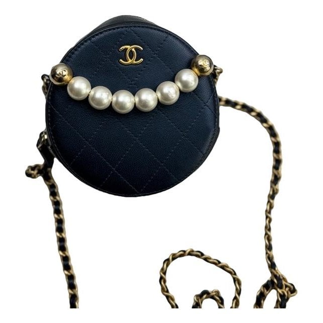 Chanel 19 leather crossbody bag