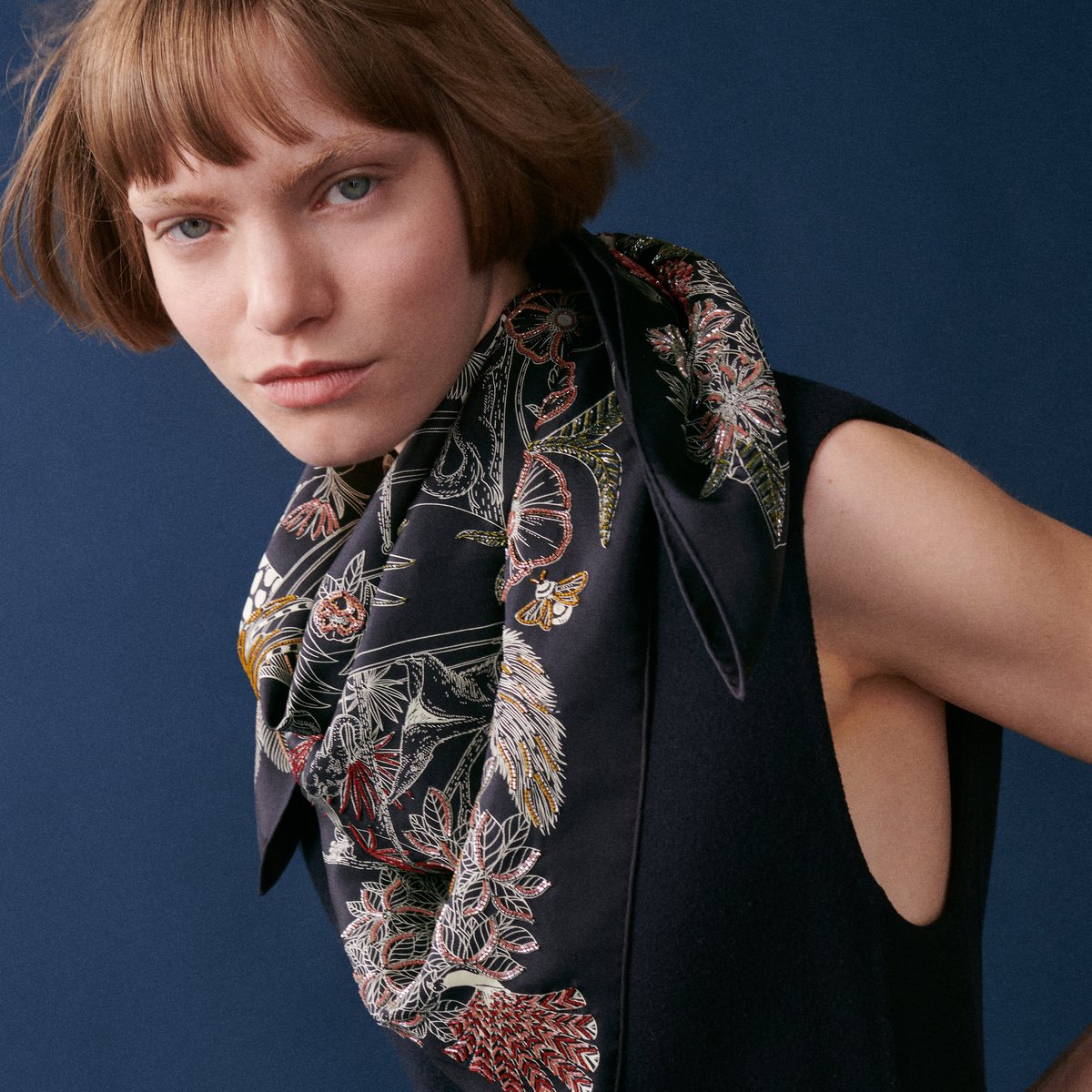 Precious Paradise scarf 90