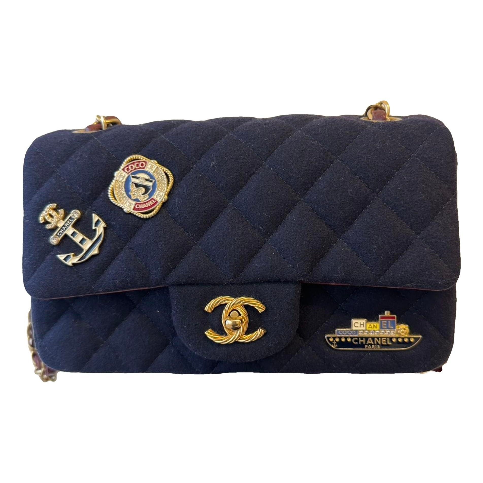 Timeless/Classique leather crossbody bag