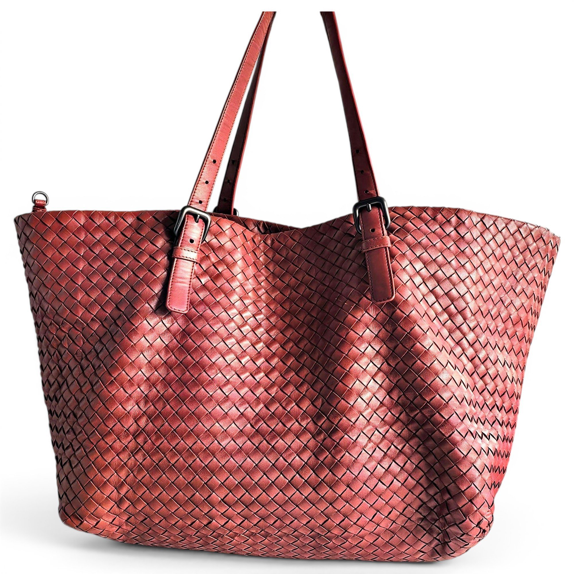 Leather tote