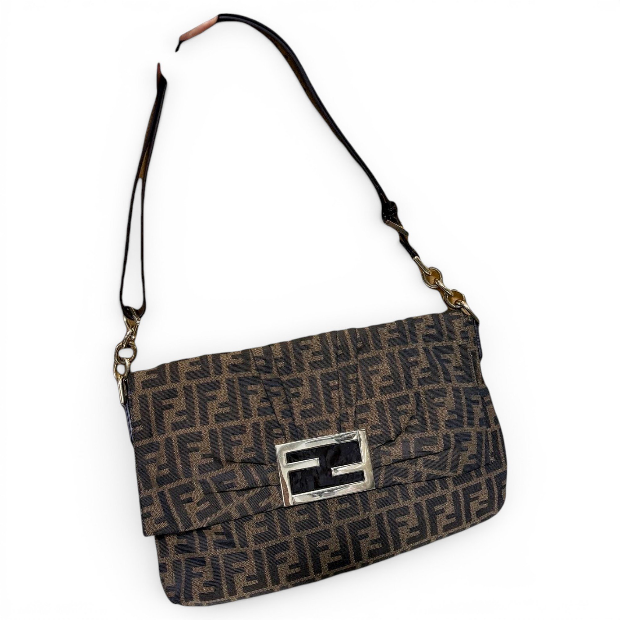 Baguette cloth handbag
