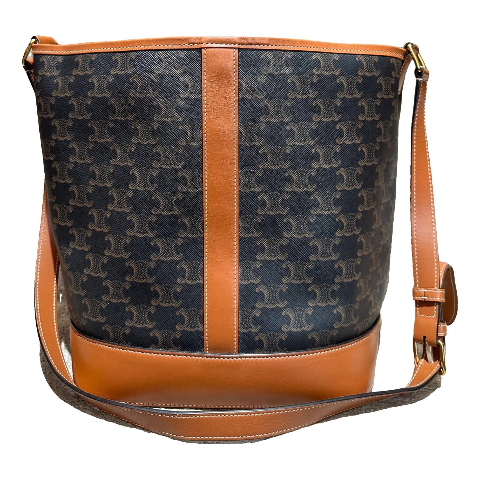 SAC SEAU leather handbag