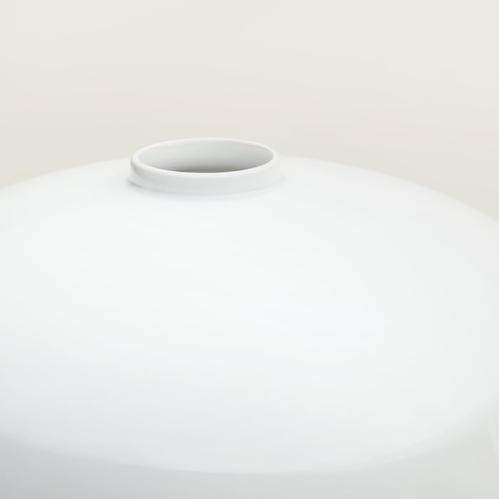 Kaolin Halo Table Lamp