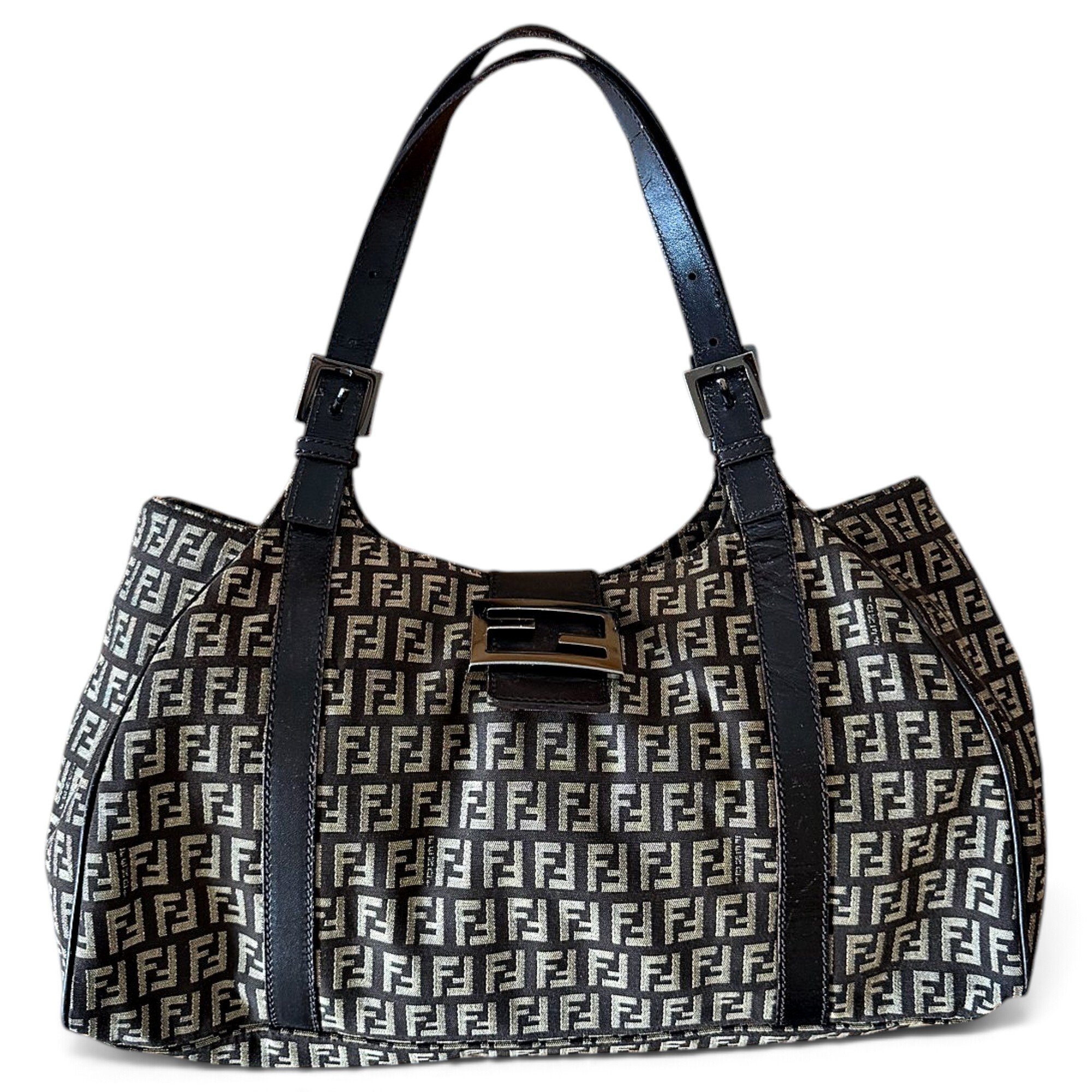 Baguette cloth handbag