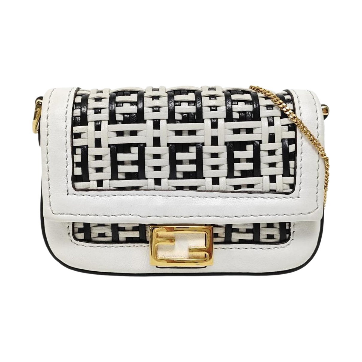 Baguette leather handbag
