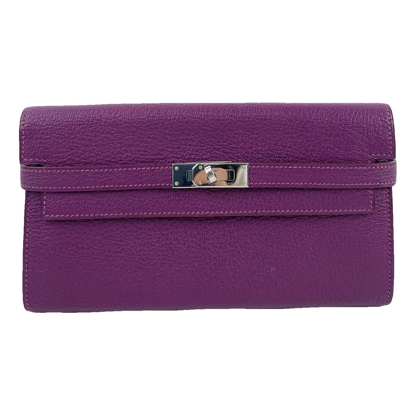 Kelly to go leather clutch bag