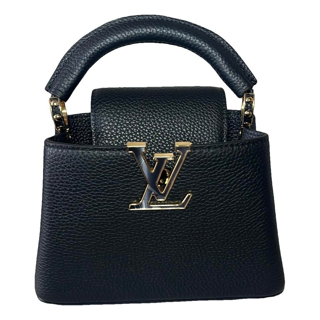 Capucines leather handbag