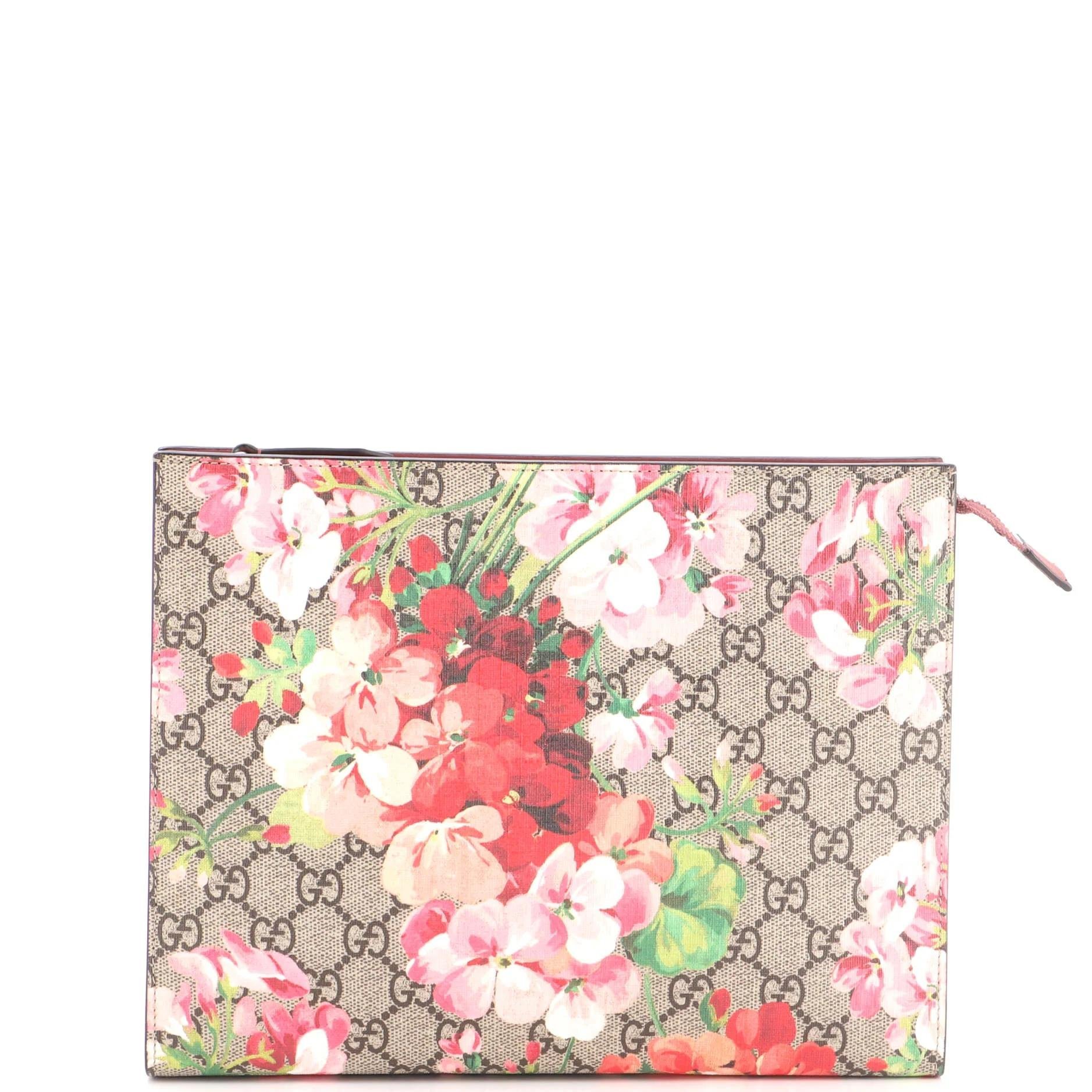 Cloth clutch bag