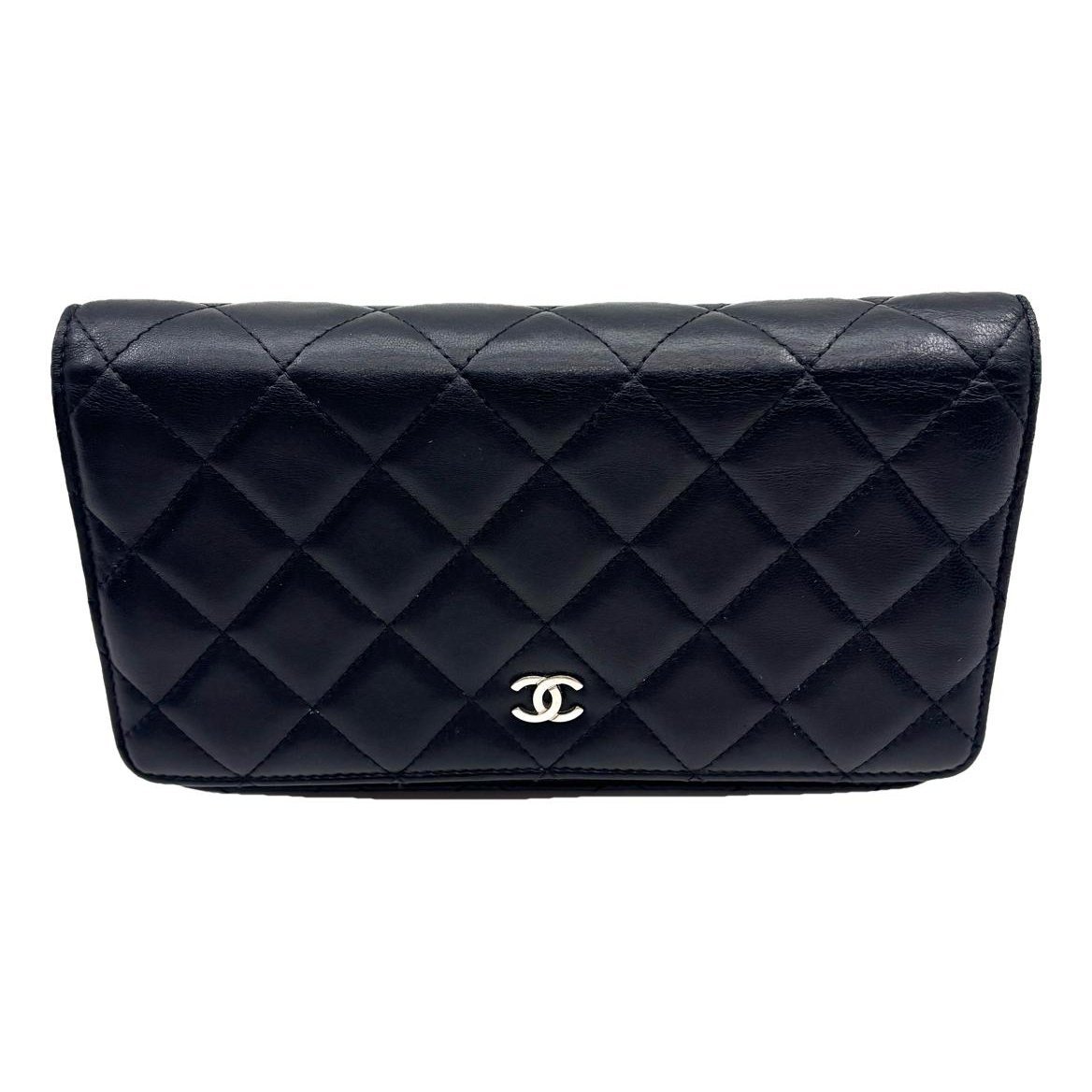 Wallet On Chain Timeless/Classique leather crossbody bag