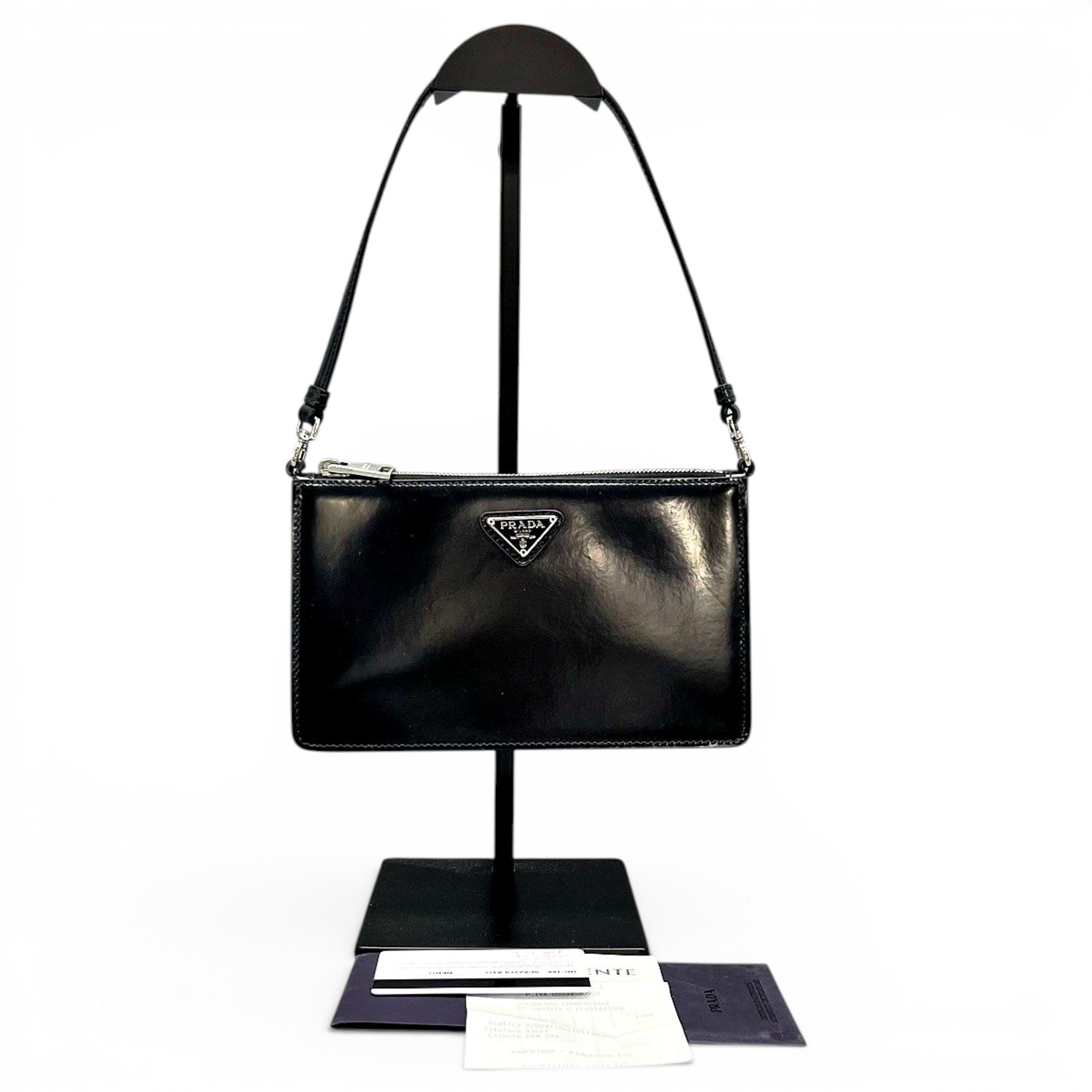Leather handbag