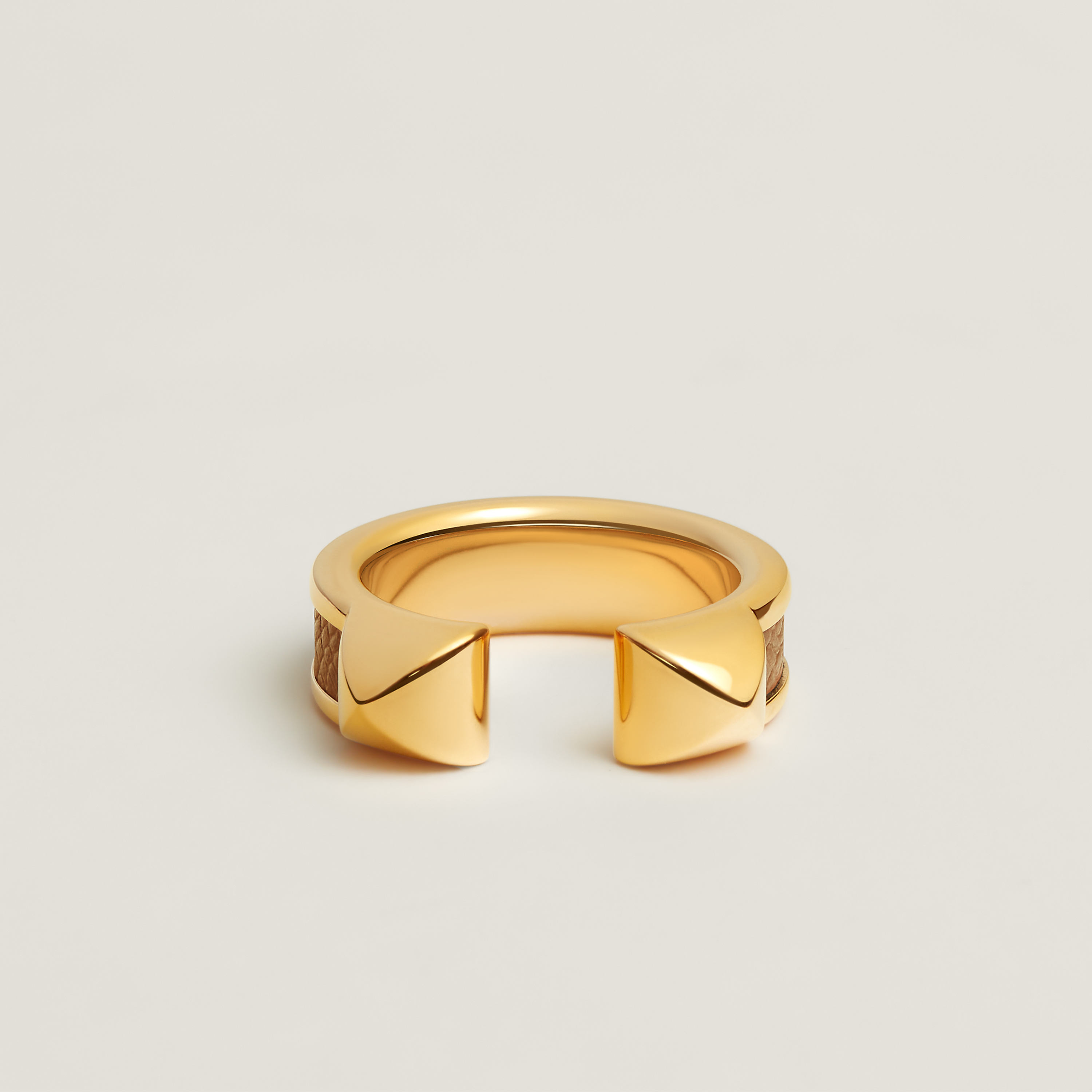 Athena double stud ring
