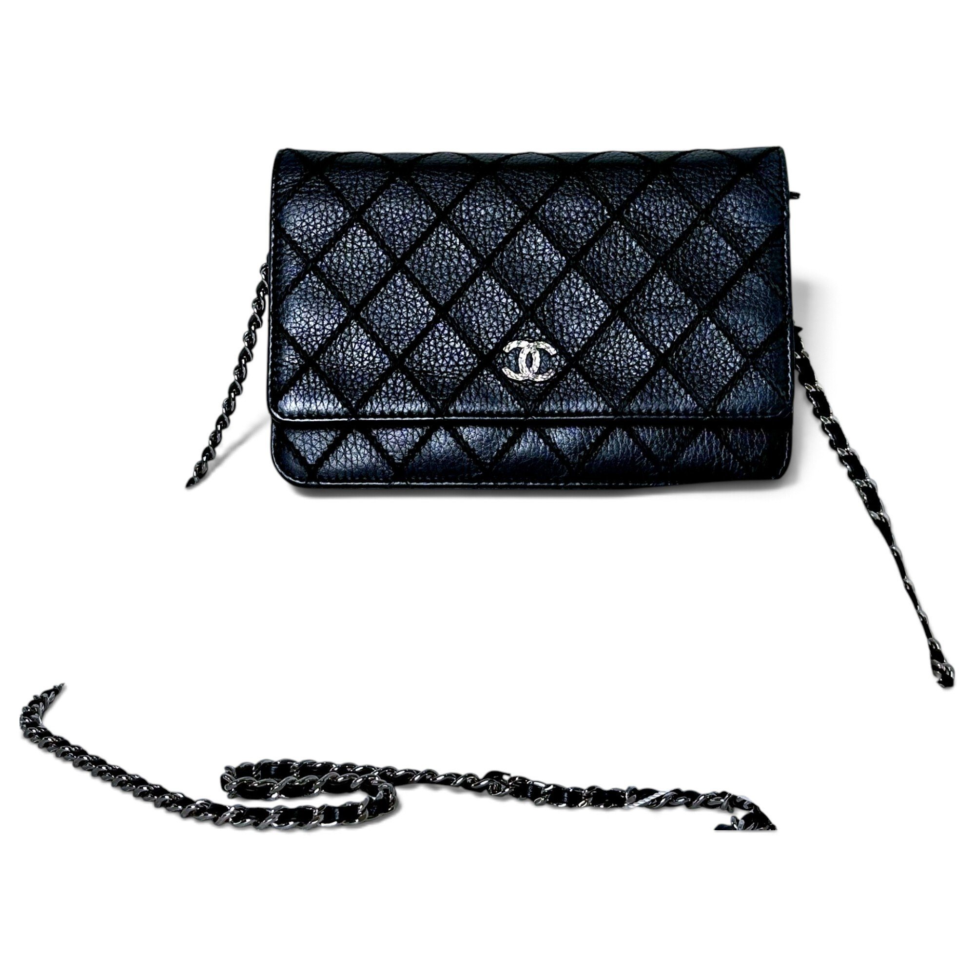 Wallet On Chain Timeless/Classique leather crossbody bag