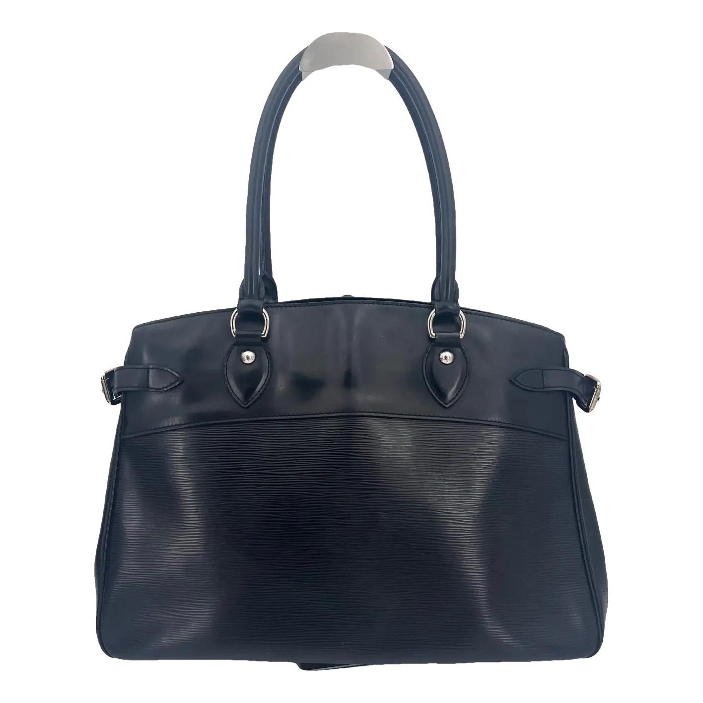 Passy leather handbag