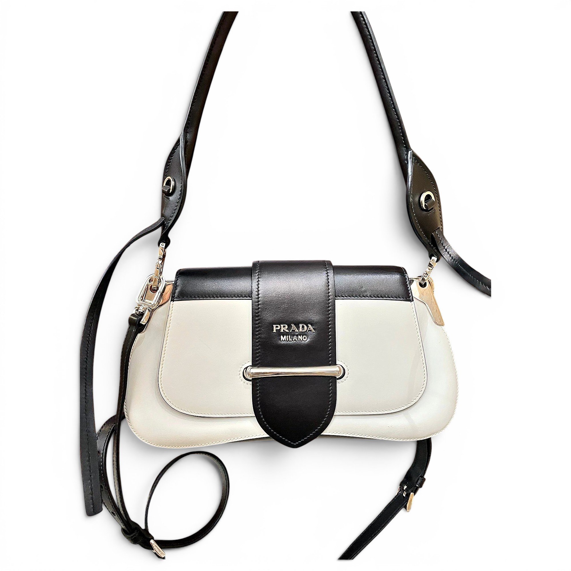 Sidonie leather handbag