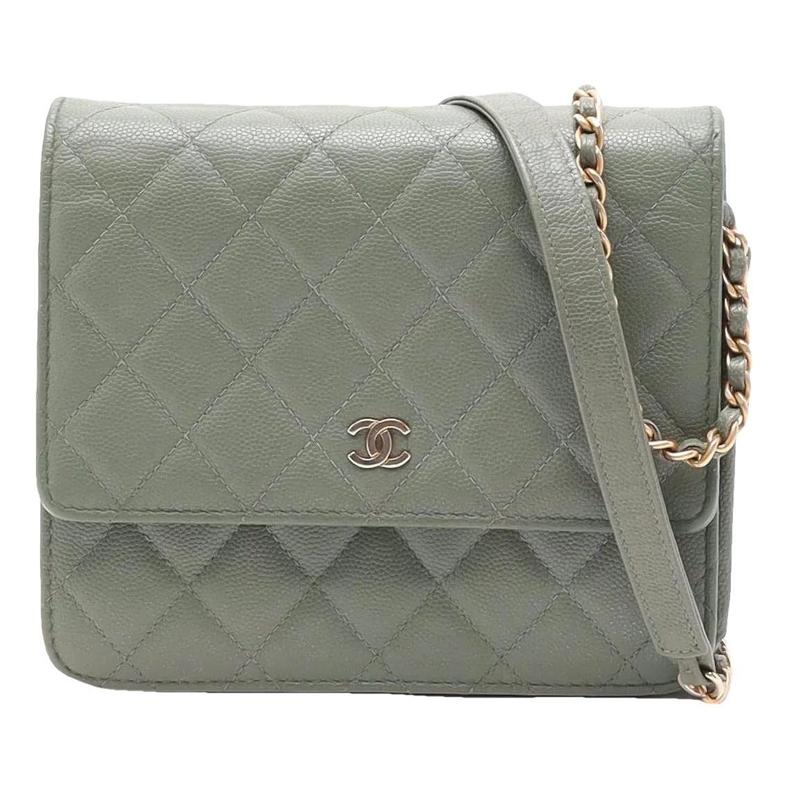 Wallet On Chain leather crossbody bag
