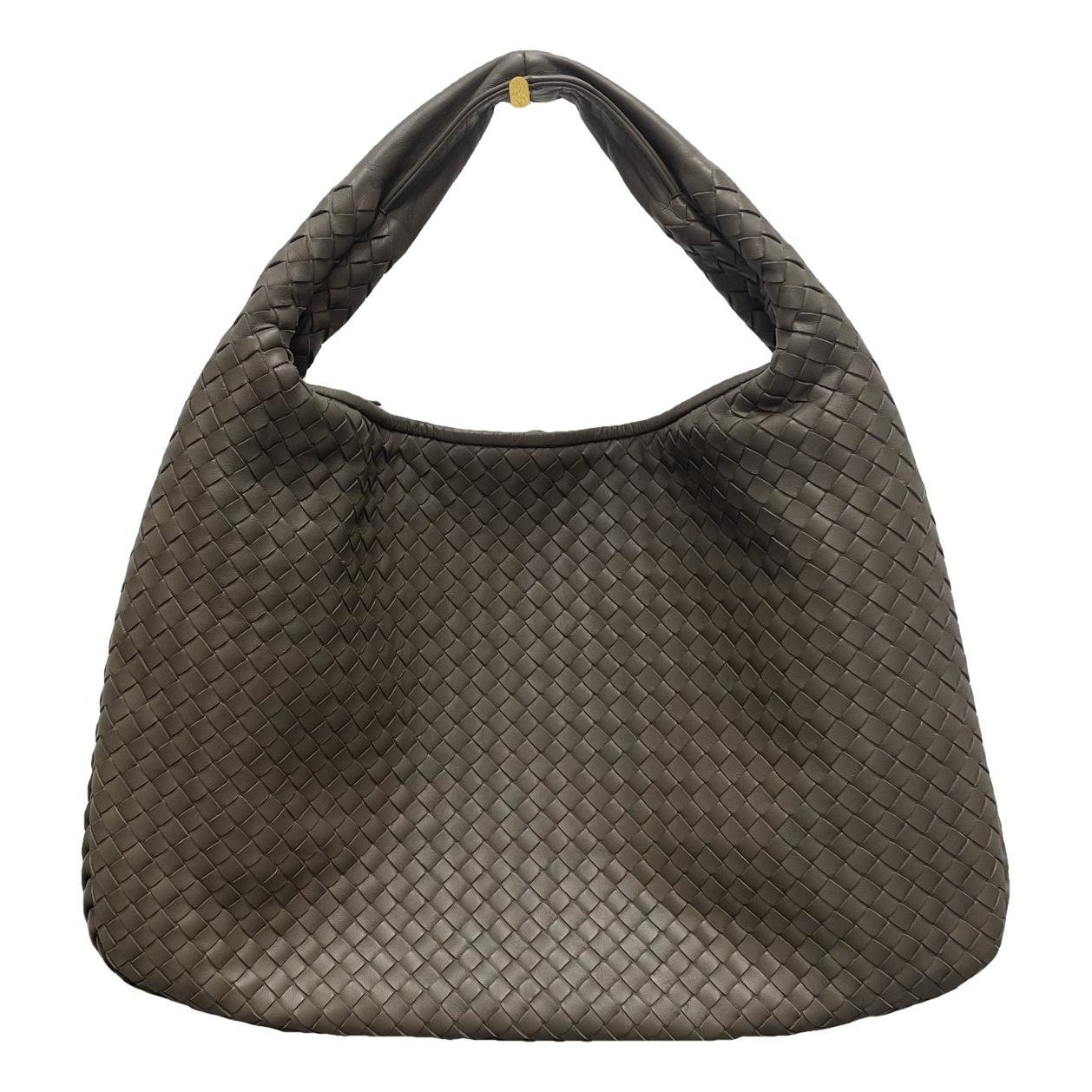 Veneta leather handbag