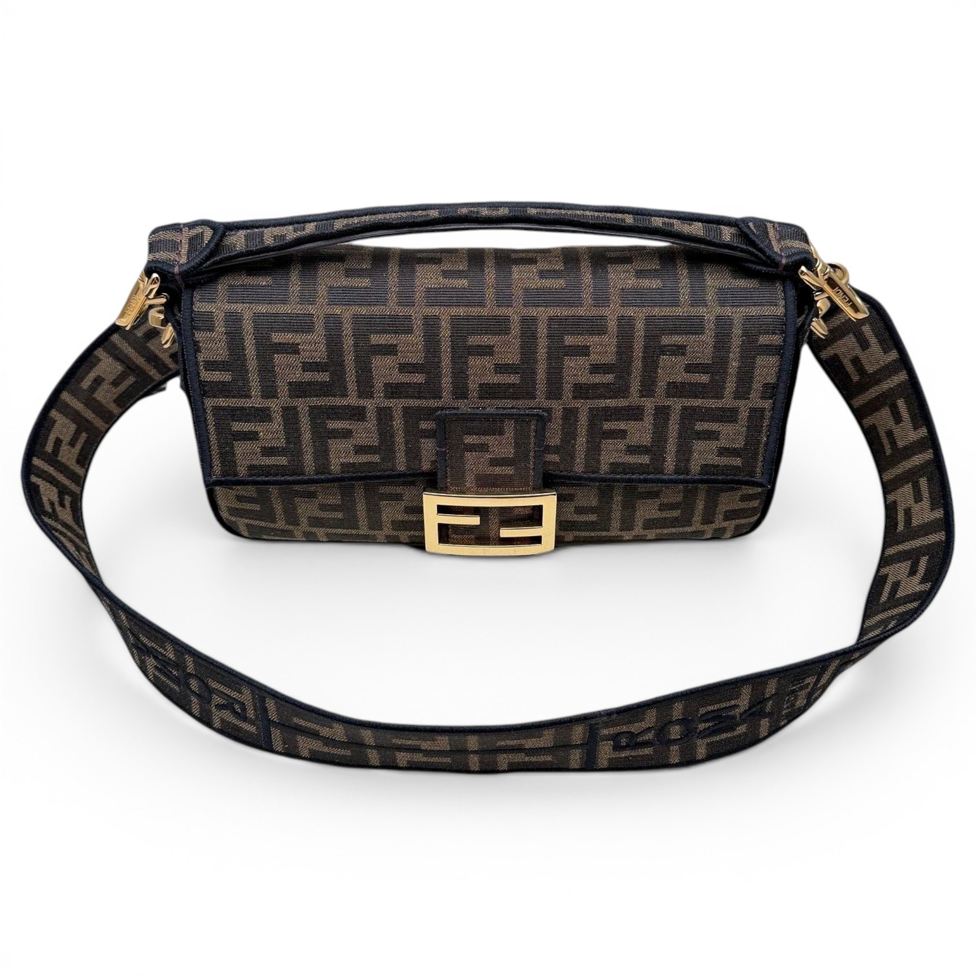 Baguette cloth handbag