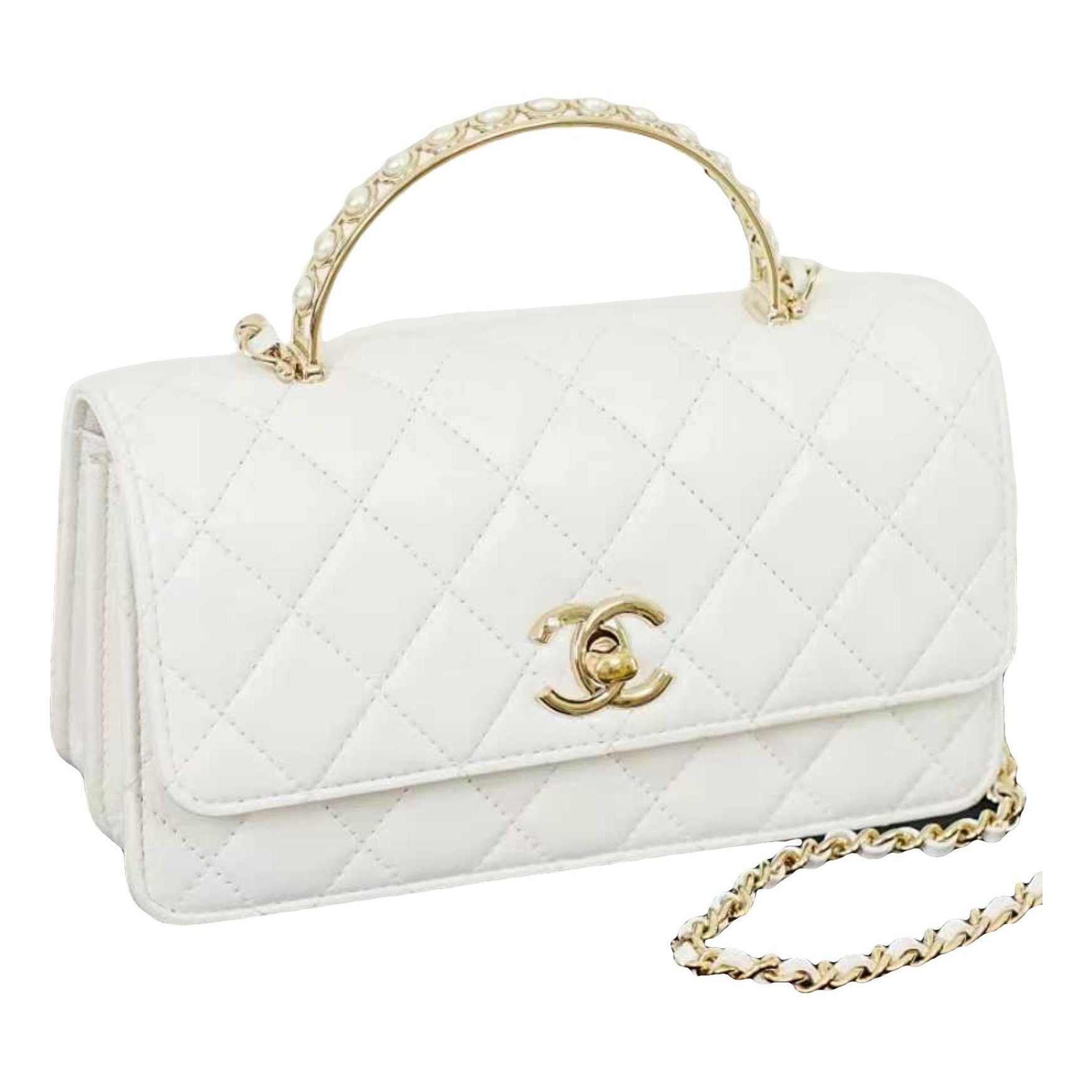 Wallet On Chain Timeless/Classique leather crossbody bag