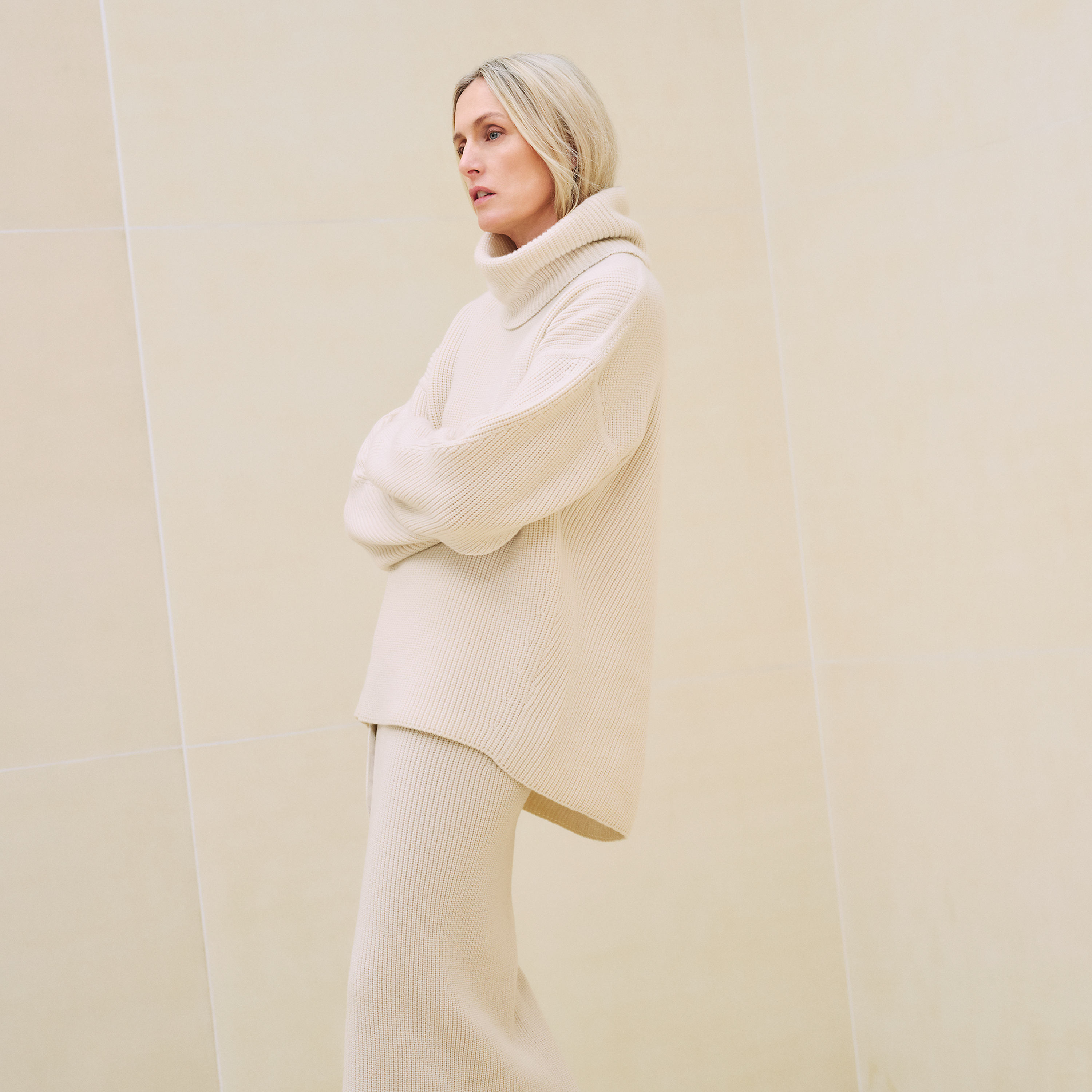 Long-sleeve cashmere tunic sweater