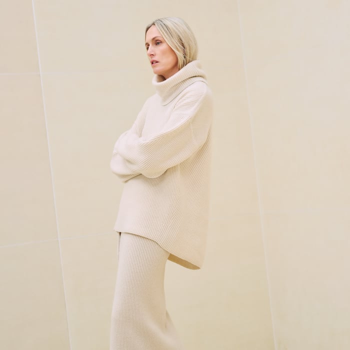Blanc Naturel Long-sleeve Cashmere Tunic Sweater