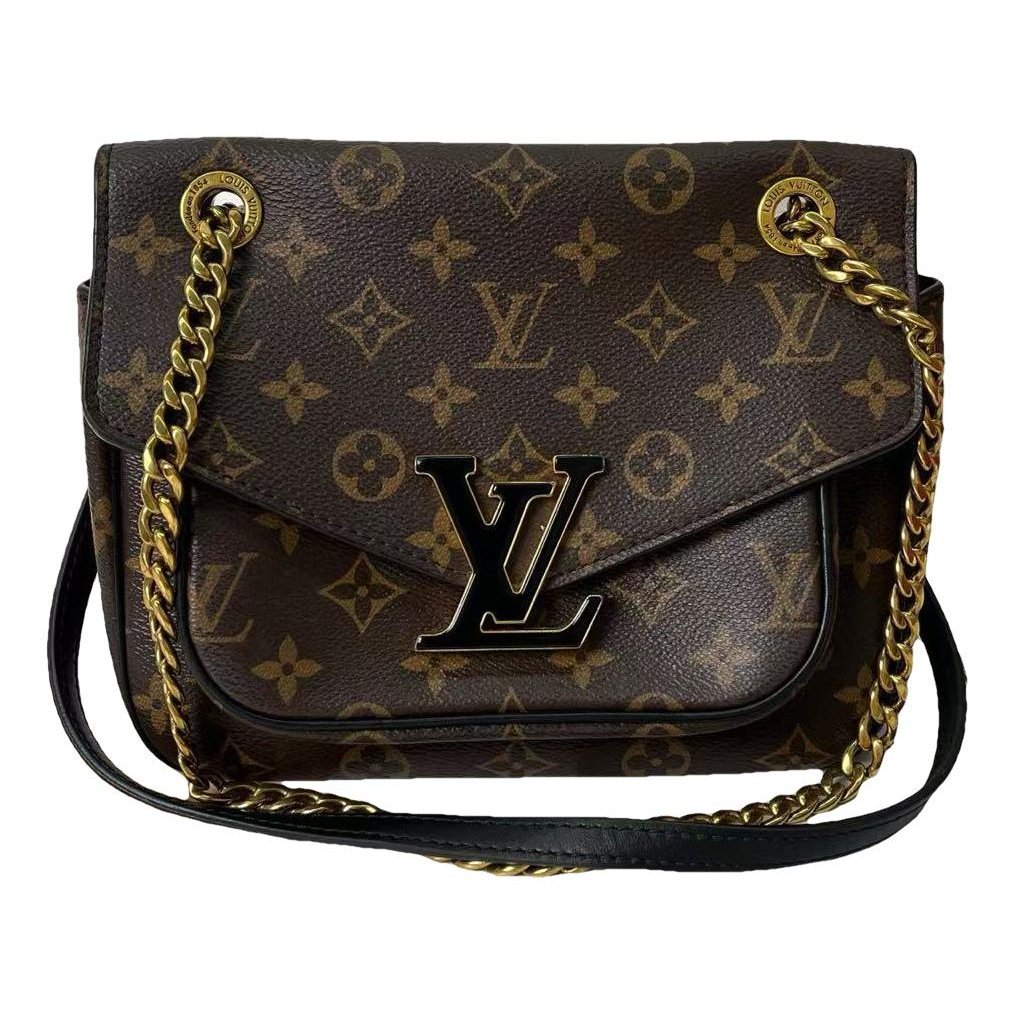 Passy leather handbag